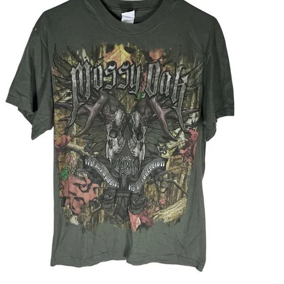 Mossy Oak Green Outdoor Graphic T-Shirt Men Size M - Picture 1 of 4